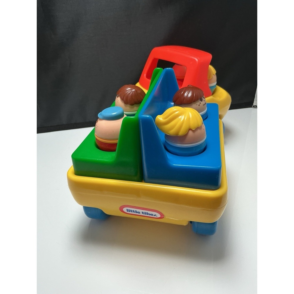 Vintage 1985 Little Tikes Toddle Tots Change Around Truck + 6 Figures - Picture 6 of 9